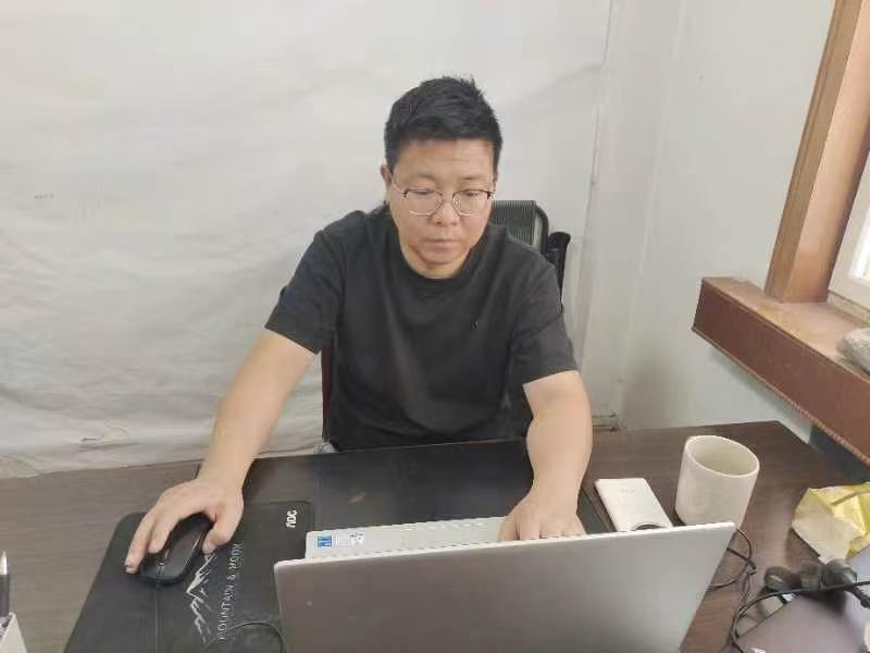 工作照3.jpg